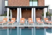 Canopy by Hilton Austin Downtown - Pools