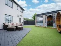 Castell Morlais - Luxurious 5 Bed - Pontsticill Hotels in Merthyr Tydfil