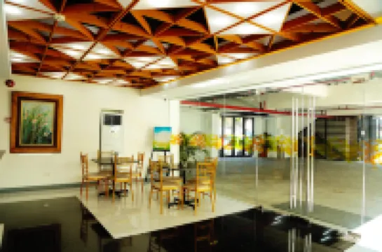 Travelbee Fuente Inn