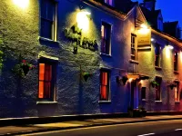 The Kings Arms Hotels near Nind Nature Reserve