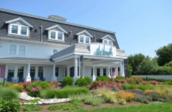 The Break Hotel Отели в г. 