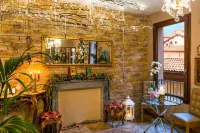 051 Room & Breakfast