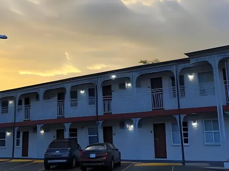 Budget Inn - St. Petersburg