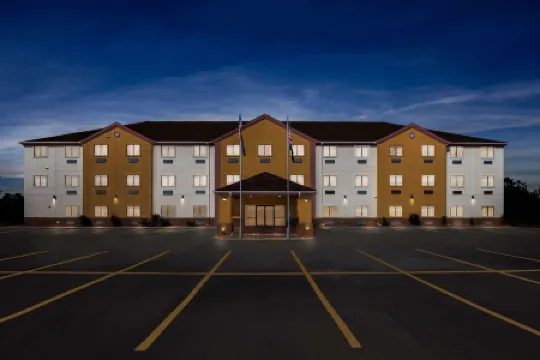 Quality Inn & Suites McAlester on Hwy 69