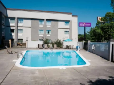 Sleep Inn & Suites West Knoxville Hotels in Farragut