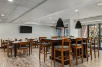 Four Points by Sheraton Greensboro Airport - breakfast