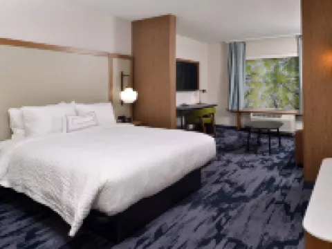 Fairfield Inn & Suites Canton Hotels in Canton