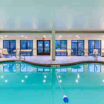 Hampton Inn Boston/Peabody Fitness & Recreational Facilities
