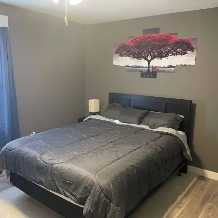 Cozy 2 - bedroom Little Blue House On The Hill in enjoyable Jefferson City