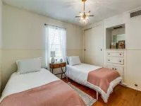 Preston Hollow in between Home 터치텔 와이어레스 주변 호텔