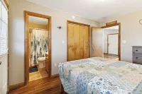 Welcome to “The Love Shack” – Your Perfect Charming Getaway!