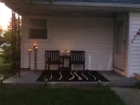 Clean Modern Home,Cozy MINUTES to Airport  and Downtown