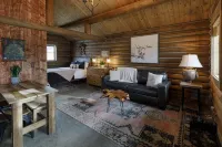 Beautiful Log Cabin in Paradise Valley, Montana