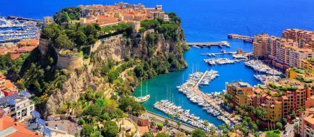 Studio in Residence with swimming pool and solarium, 5 minutes from the beach