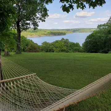 Large,3 Bdrm, Lake View/Access Home w/ Rustic/Modern Charm, Resort Amenities