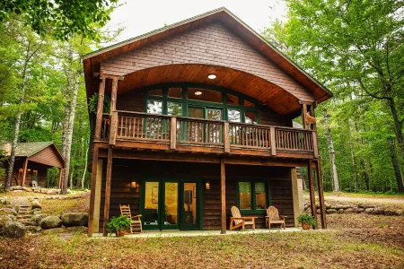 NEW--Seneca Trail Retreat Near Lake Placid
