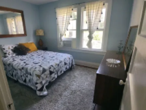 Awesome House in Downtown Sylva! シルバのホテル