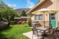 Comfortable Mountain Home Near Downtown Glenwood & 15 mi. to Skiing!