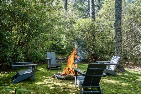 Newly Renovated Cozy Cottage in Highlands
