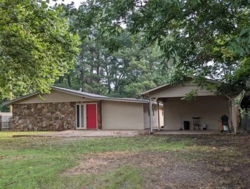 Rustic River Valley House Hotels in Oppelo