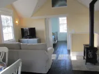 Historic 1887 Carriage House Located On Landmark Property