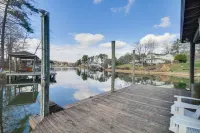 "Sunny Days"-Relaxation for All!*Wifi*4-HDTVs*Open/Cov Dock*Game Rm*Linens Incl*