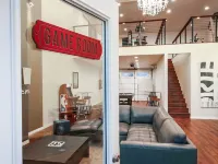 配有無邊泳池和遊戲室的私人度假別墅 希登梅多斯住宿飯店