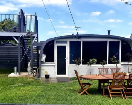 Chill at the Igloo cottage - 100m walk to beach 波塔靈頓酒店