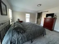 Renovated Covington Home Near Devou w/ King Bed, 5 minutes to Downtown Cincy!