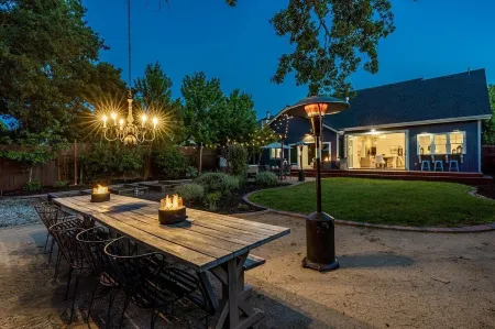 Gourmet Kitchen in Wine Country w/Hot Tub + Office Отели рядом с достопримечательностью «Парк Футхилл Риджинал»