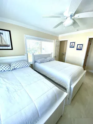 Paradise Found Hotels in Duck Key