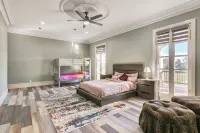 100+ acres sleeps 30, pool, lazy river, hot tub, bball, tennis, and more