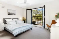 2 Story luxury beach house Hotels near Port Geographe Marina