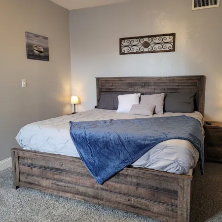 Penthouse Suite* 5-mins to Cedar Point
