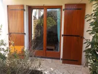 Charming T2 house in a quiet condominium near the beaches.