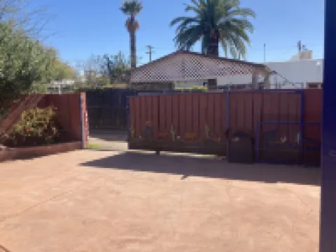 Guest room with private outside entrance and bath in Historic Barrio Viejo