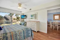 Under New Management Starting Sept 27--Private Beach~Fun Family Resort~2 Pools!