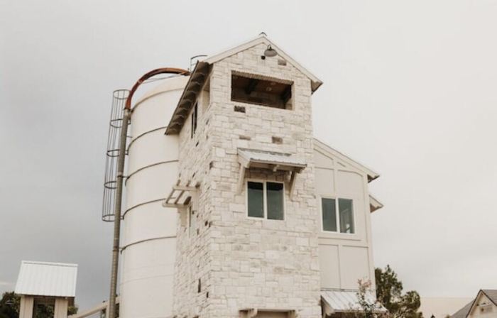 Stay in the top 2 floors of the brand new Silo Inn, near Zion!