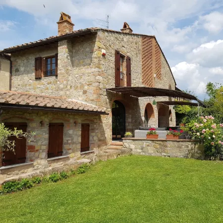 LA CASA DI MANUELA, Chianti Villa JACUZZI between Florence and San Gimignano