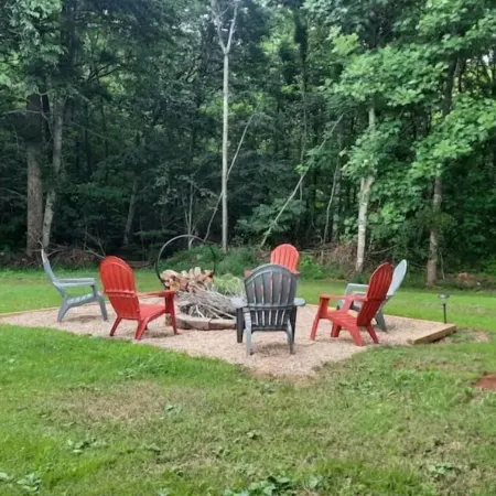 Cozy Country small two bedroom home.