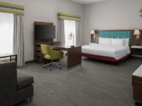 ハンプトン イン & スイーツ シアトル - エアポート / 28 アベニュー シータックのホテル