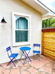 New Private Cottage with Hot Tub Steps from Garden of the Gods