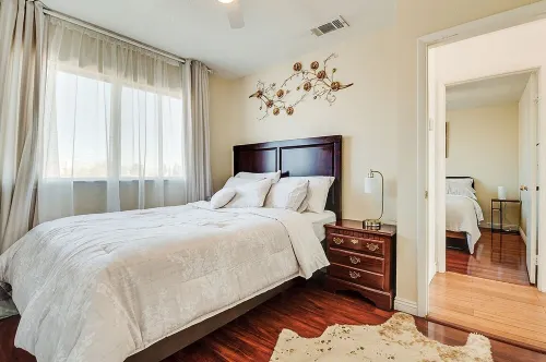 Beautiful 4bedroom,3bath ,5bed,2 sleep sofa,10 min Downtown,Pool,Hot Tub! Game !