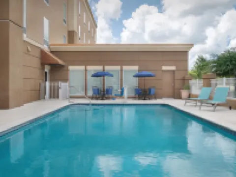 Hampton Inn Statesboro Hotels in Statesboro