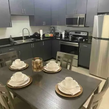 2BR Elegant Apartment for 8, Edinburg Texas