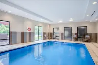 Hampton Inn Voorhees Hotels in Echelon