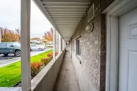 The Cozy Farmhouse Condo