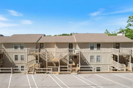 Lakefront Stargazer - Fireplace - Desk - King & Queen Beds - Stunning Views