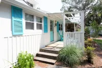 Dolphin House Steps to the Ocean. Pet-Friendly 3/2.  Private Parking for 2 Cars