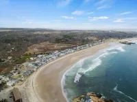 Adorable Beach house with lots of outdoor space and steps to Long Beach!